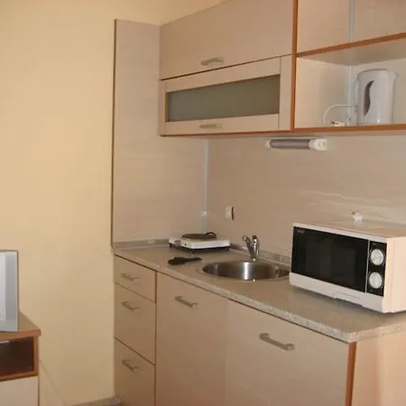 Apartment 75