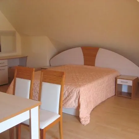 Apartment 75